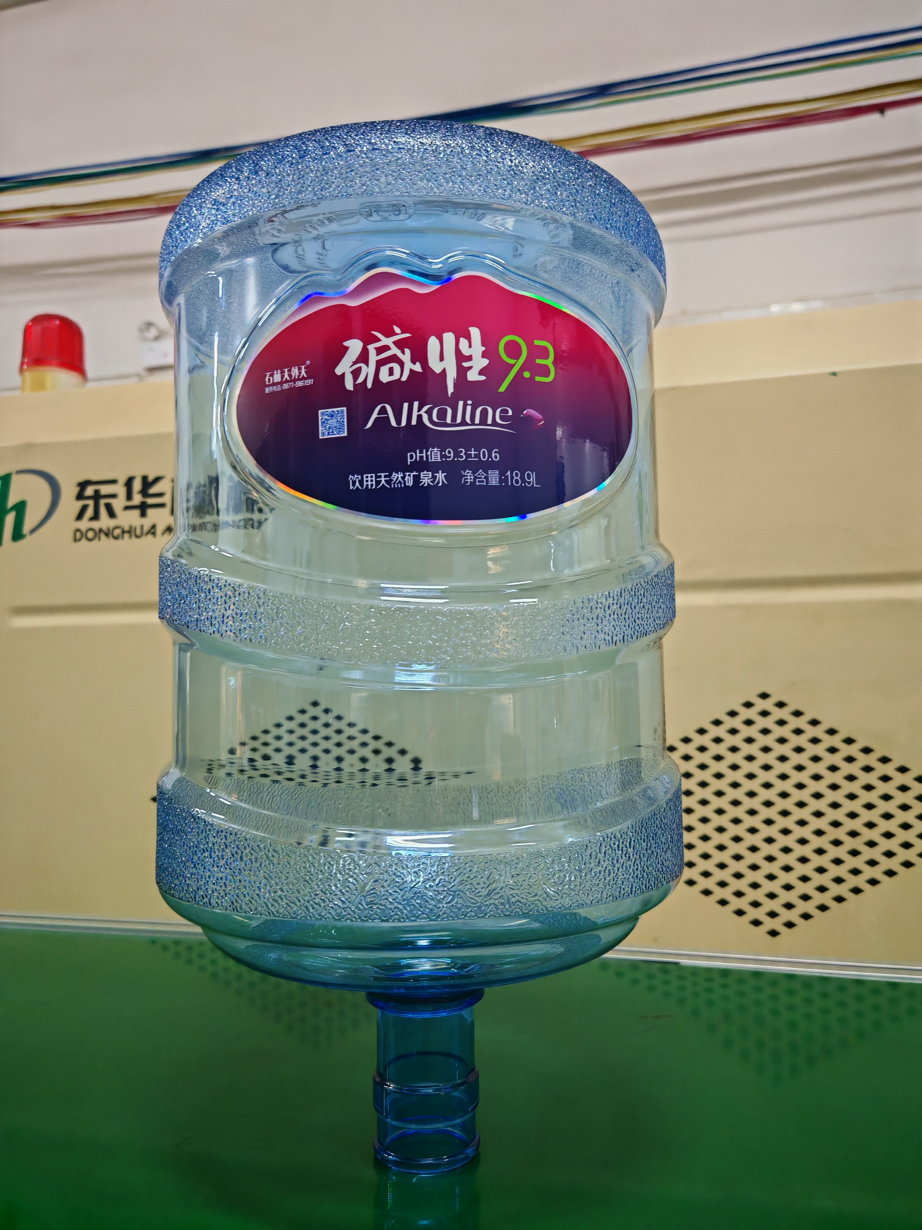贵州饮用水瓶PE提手制造商 生产应用经验分享插图1 贵州饮用水瓶PE提手制造商 生产应用经验分享插图1