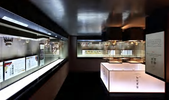 通州移动式展柜厂家选品及使用场景建议插图2