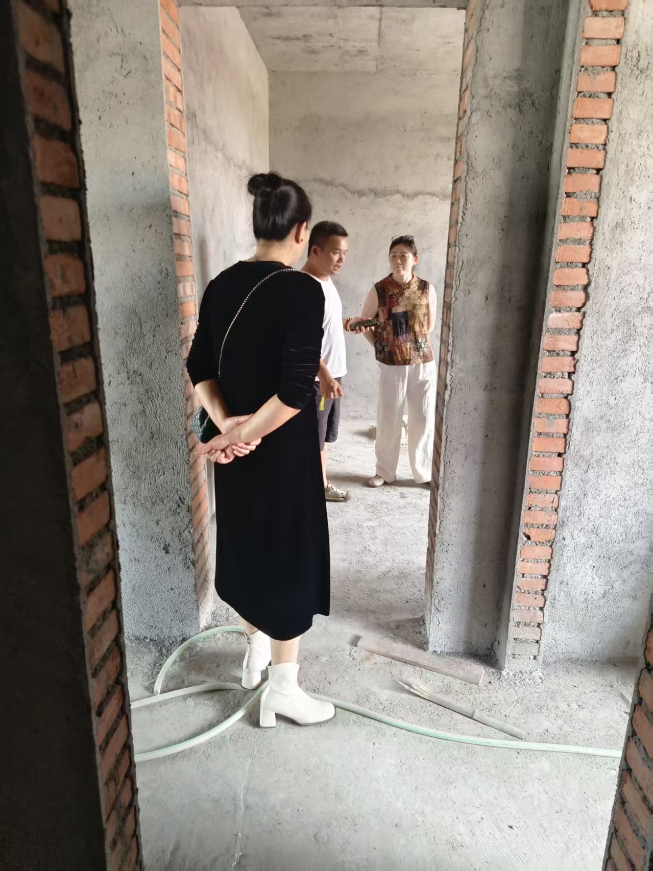 爱君装饰开化地板安装服务插图2 爱君装饰开化地板安装服务插图2