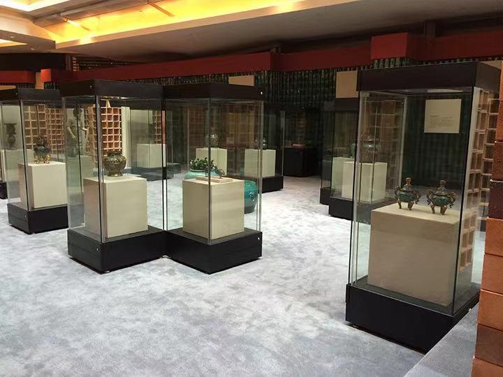 河北展柜定制厂家哪家靠谱适合各类门店插图1 河北展柜定制厂家哪家靠谱适合各类门店插图1
