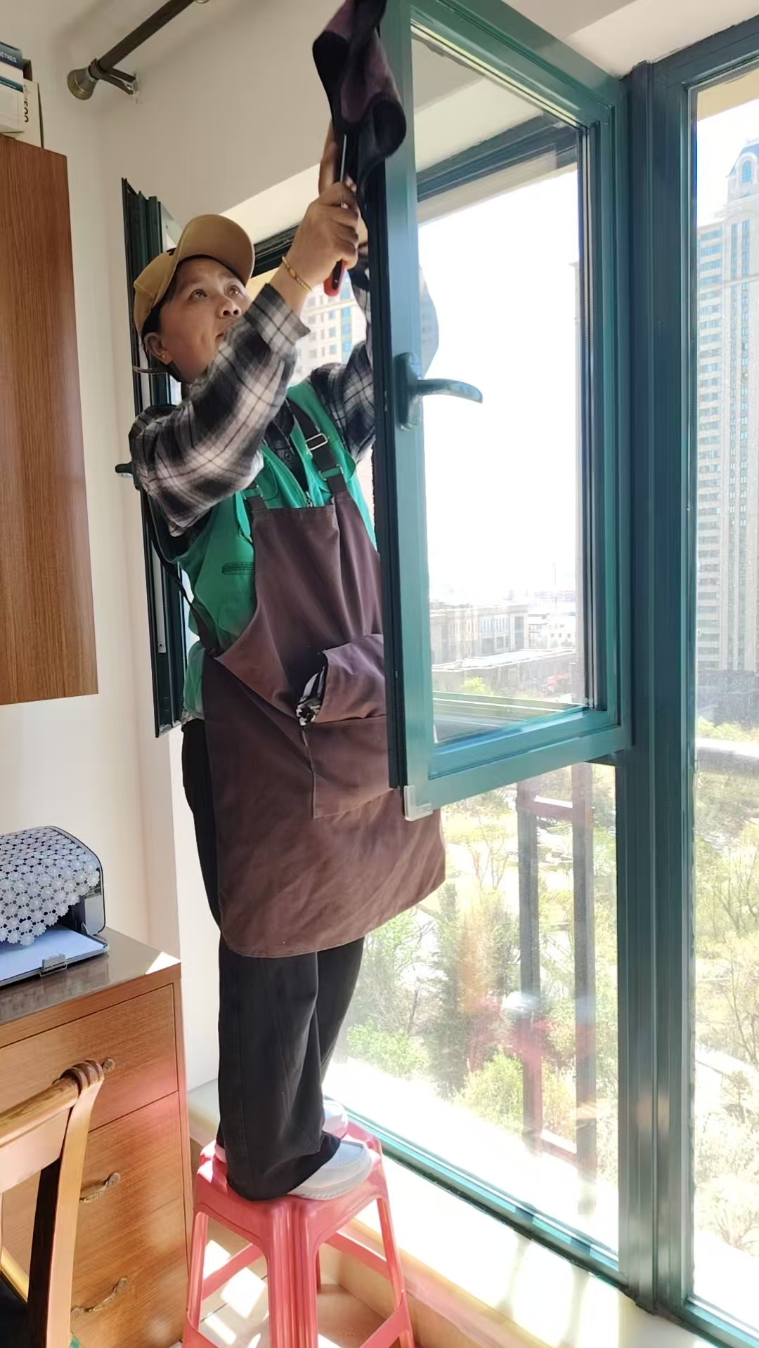 长春市朝阳区正规实体汇捷家政工业车间幕墙清洗哪里有插图1 长春市朝阳区正规实体汇捷家政工业车间幕墙清洗哪里有插图1