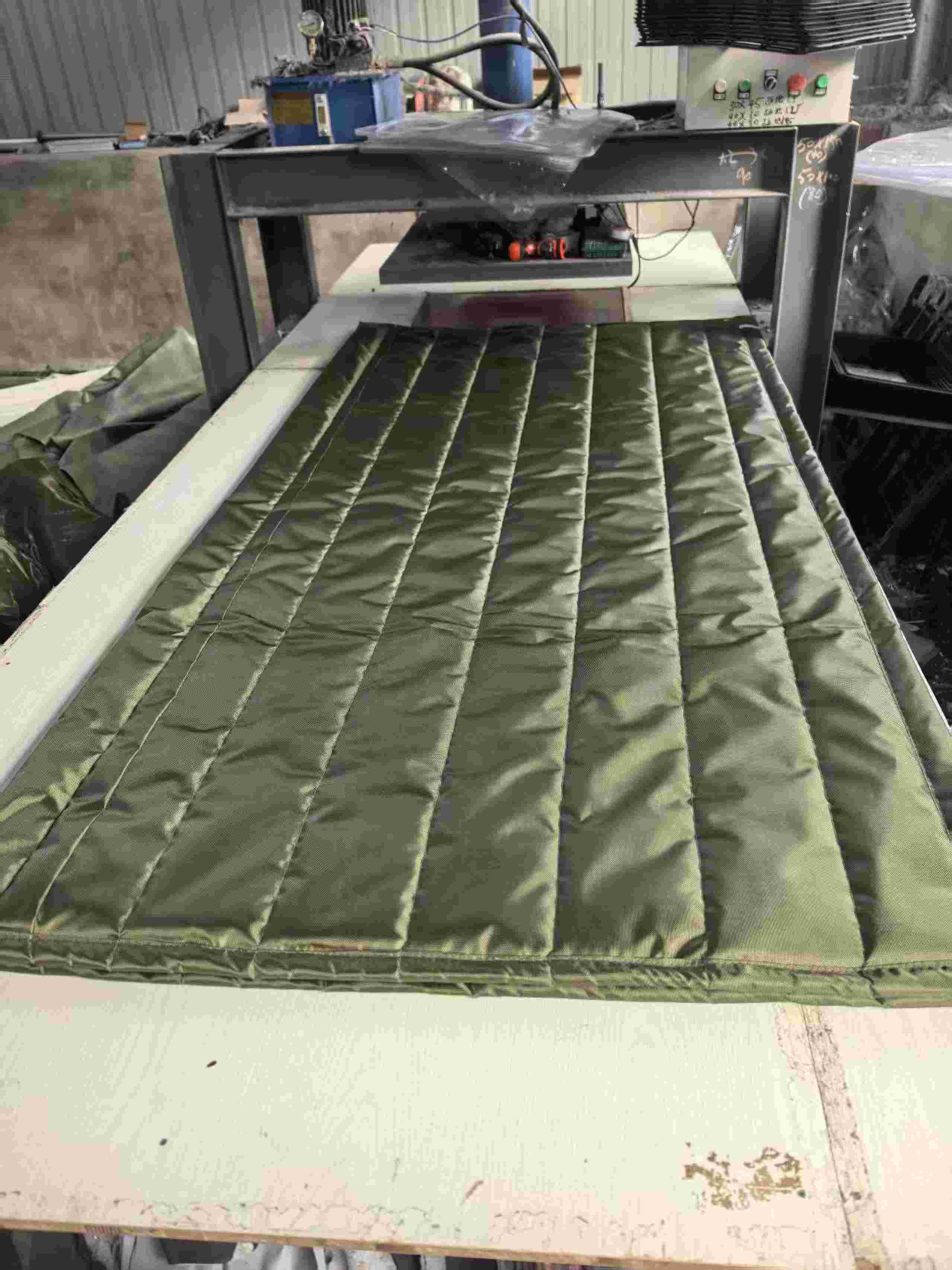 河北防风棉门帘采购 厂房保暖需求对接插图 河北防风棉门帘采购 厂房保暖需求对接插图