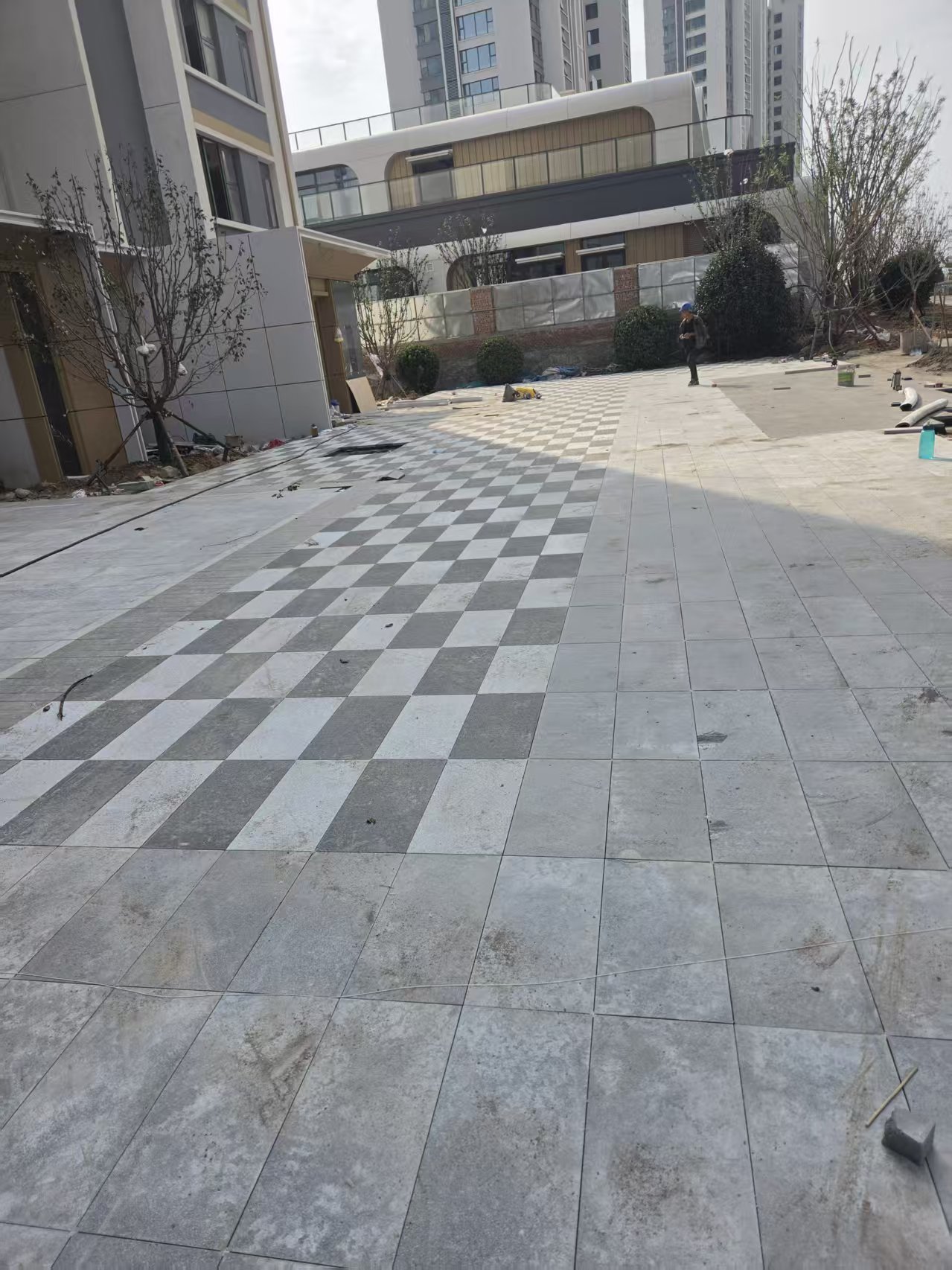 新乡白麻火烧板厂家 场地铺装用板插图1 新乡白麻火烧板厂家 场地铺装用板插图1